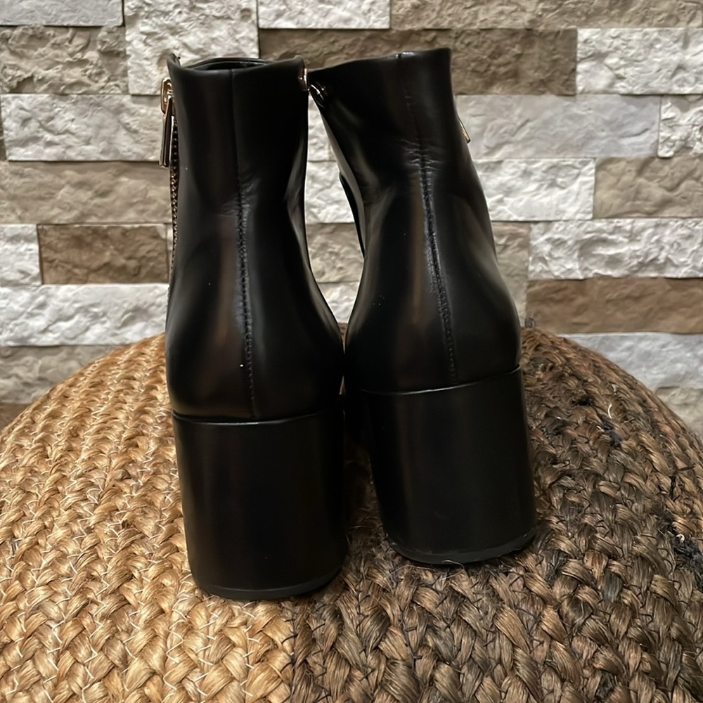TARYN ROSE Camille Black Leather Ankle Boots Sz. 7B - Picture 4 of 13